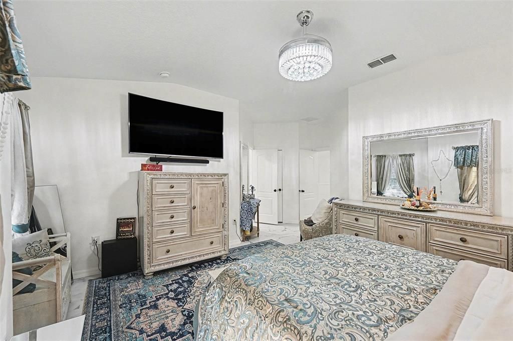 En Renta: $2,700 (3 camas, 2 baños, 1855 Pies cuadrados)