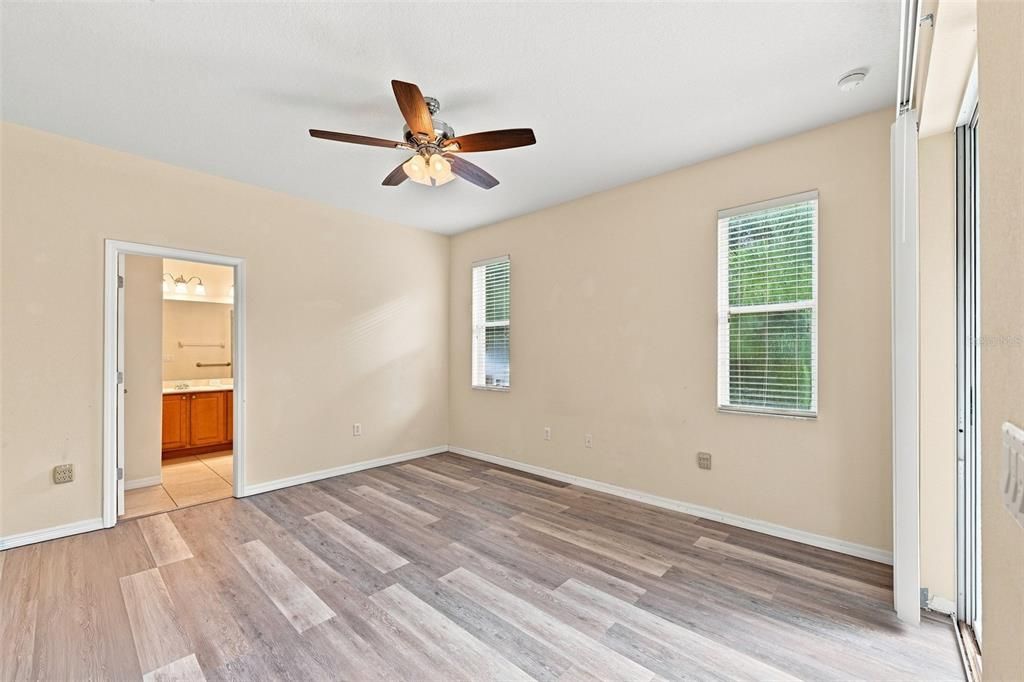 For Sale: $350,000 (4 beds, 2 baths, 2003 Square Feet)