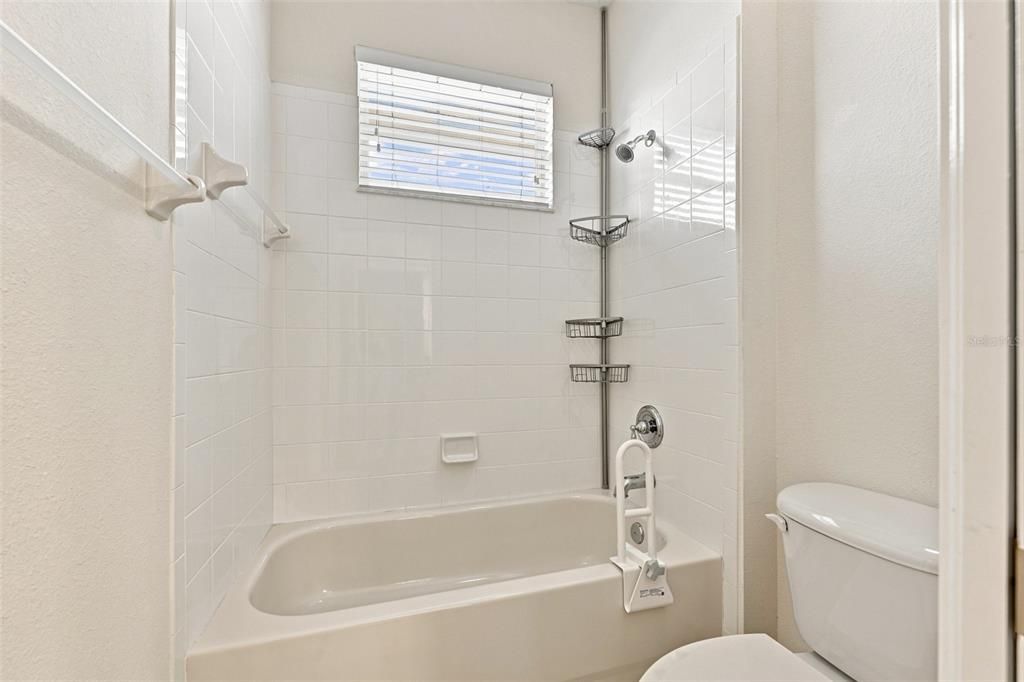 For Sale: $350,000 (4 beds, 2 baths, 2003 Square Feet)
