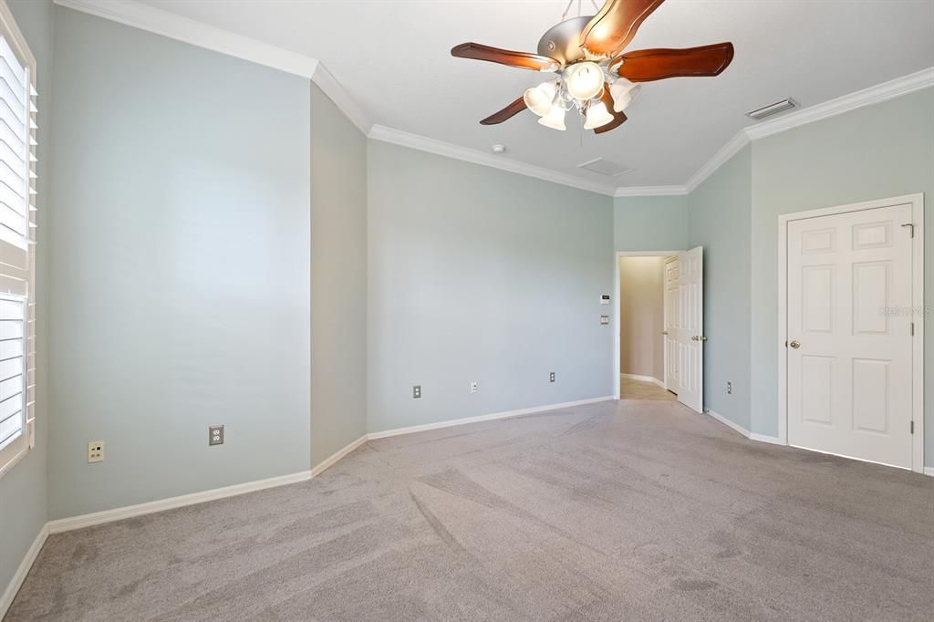 For Sale: $719,000 (4 beds, 4 baths, 3516 Square Feet)