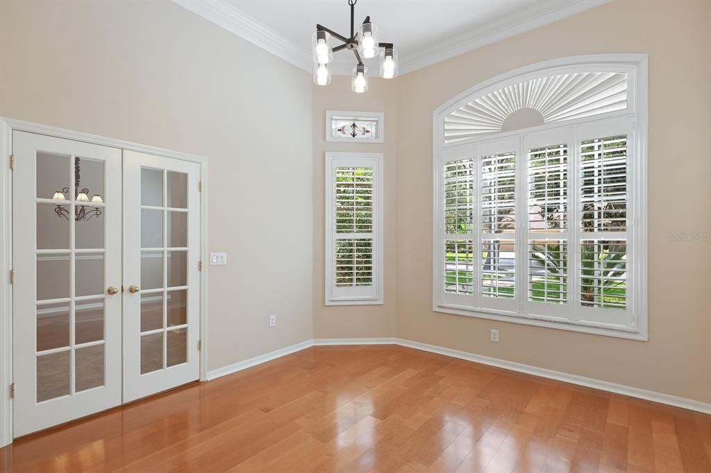 For Sale: $719,000 (4 beds, 4 baths, 3516 Square Feet)