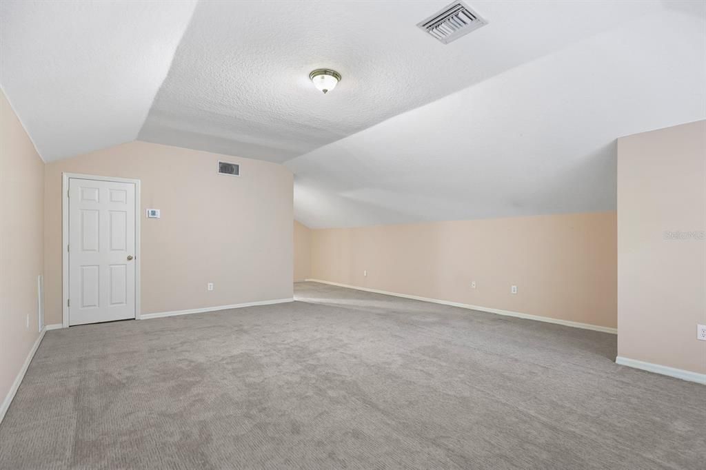 For Sale: $719,000 (4 beds, 4 baths, 3516 Square Feet)