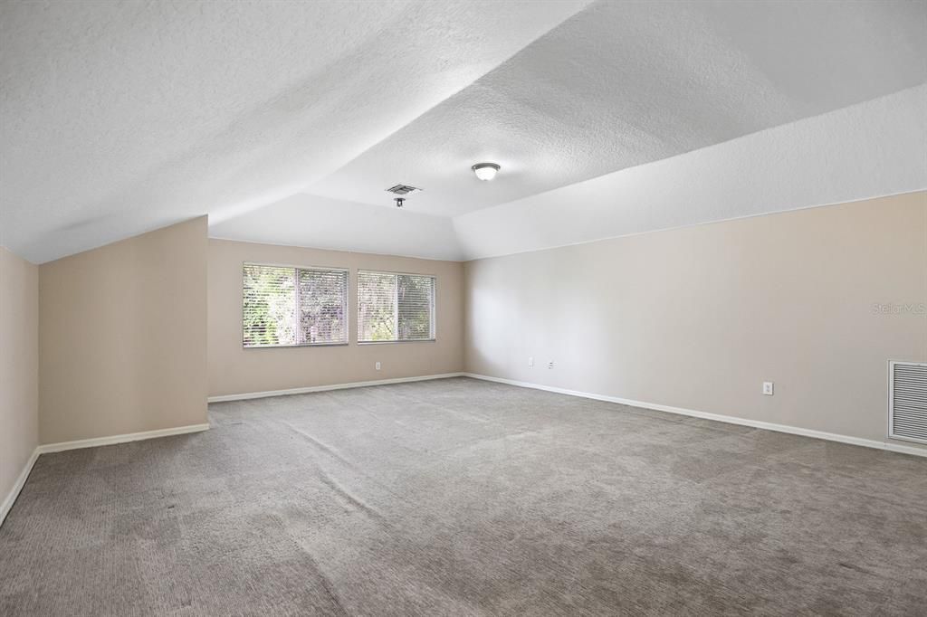 For Sale: $719,000 (4 beds, 4 baths, 3516 Square Feet)