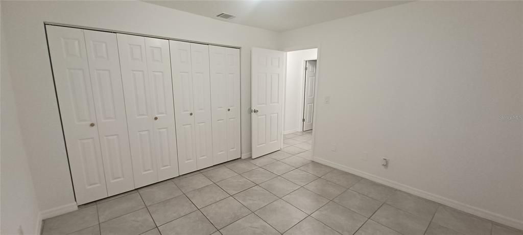 For Rent: $1,250 (2 beds, 1 baths, 945 Square Feet)
