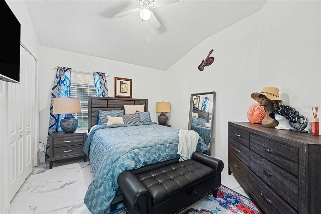 En Venta: $299,990 (3 camas, 2 baños, 1855 Pies cuadrados)