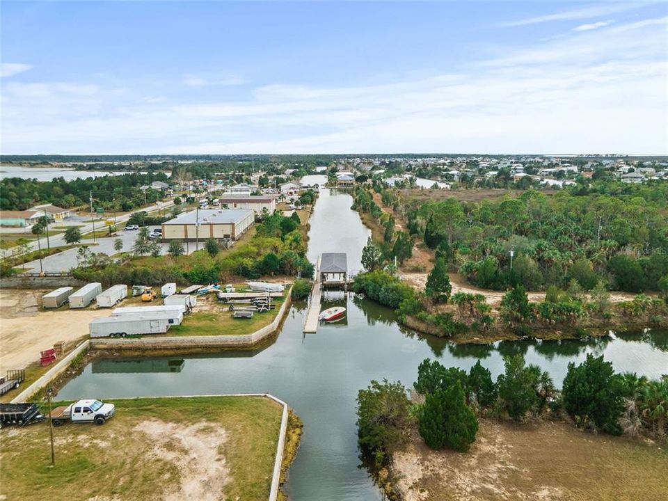 На продажу: $79,000 (0.17 acres)