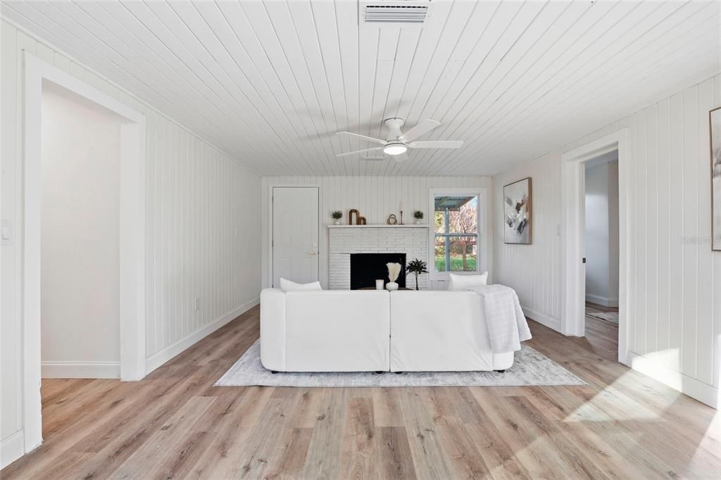 En Venta: $209,900 (2 camas, 2 baños, 1168 Pies cuadrados)