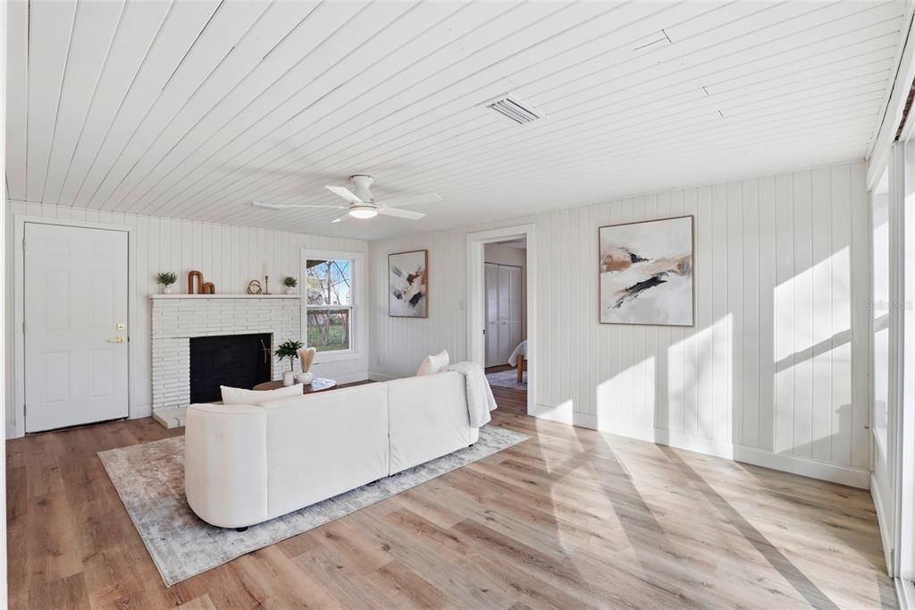 En Venta: $209,900 (2 camas, 2 baños, 1168 Pies cuadrados)