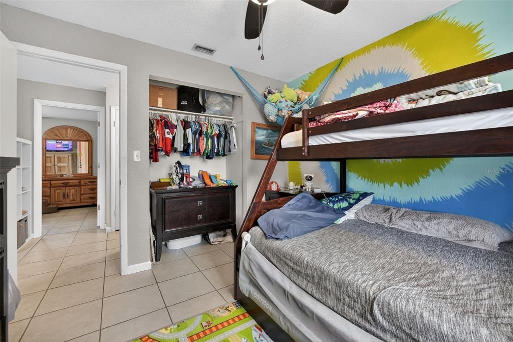En Venta: $259,900 (3 camas, 2 baños, 1028 Pies cuadrados)