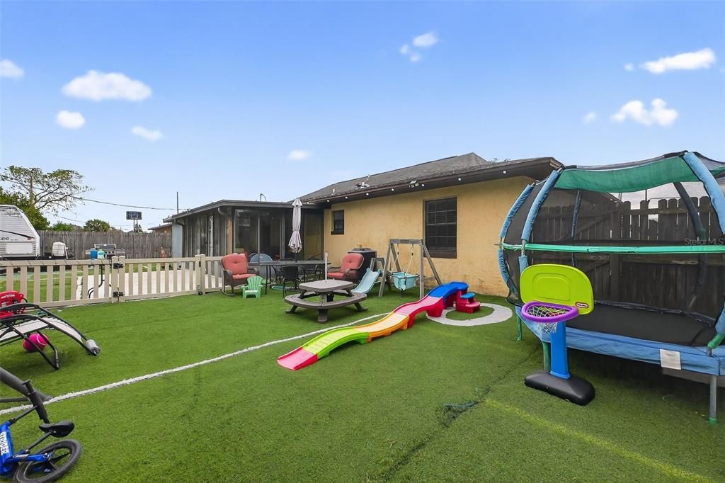 En Venta: $259,900 (3 camas, 2 baños, 1028 Pies cuadrados)
