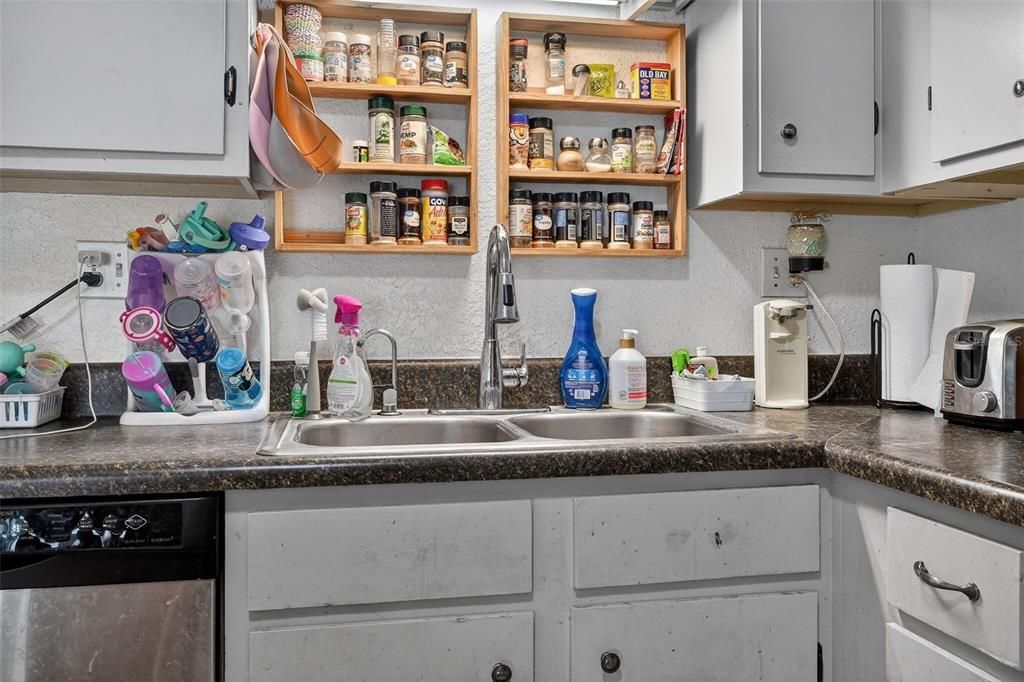 En Venta: $259,900 (3 camas, 2 baños, 1028 Pies cuadrados)
