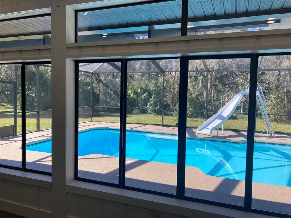 En Venta: $769,000 (4 camas, 2 baños, 3216 Pies cuadrados)