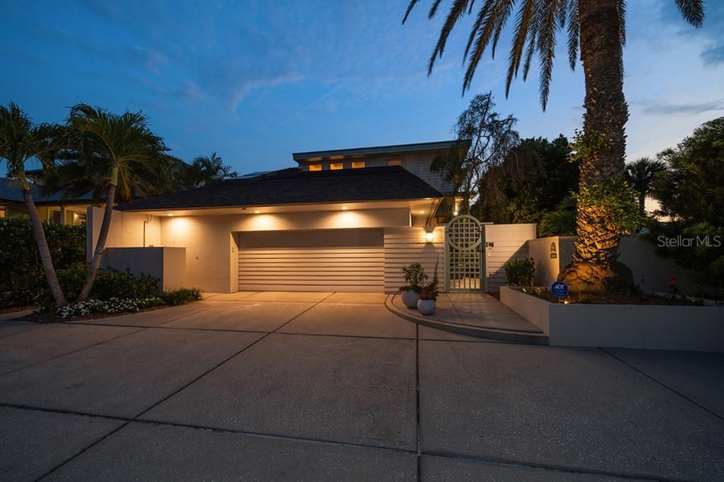 En Venta: $6,250,000 (3 camas, 4 baños, 4389 Pies cuadrados)