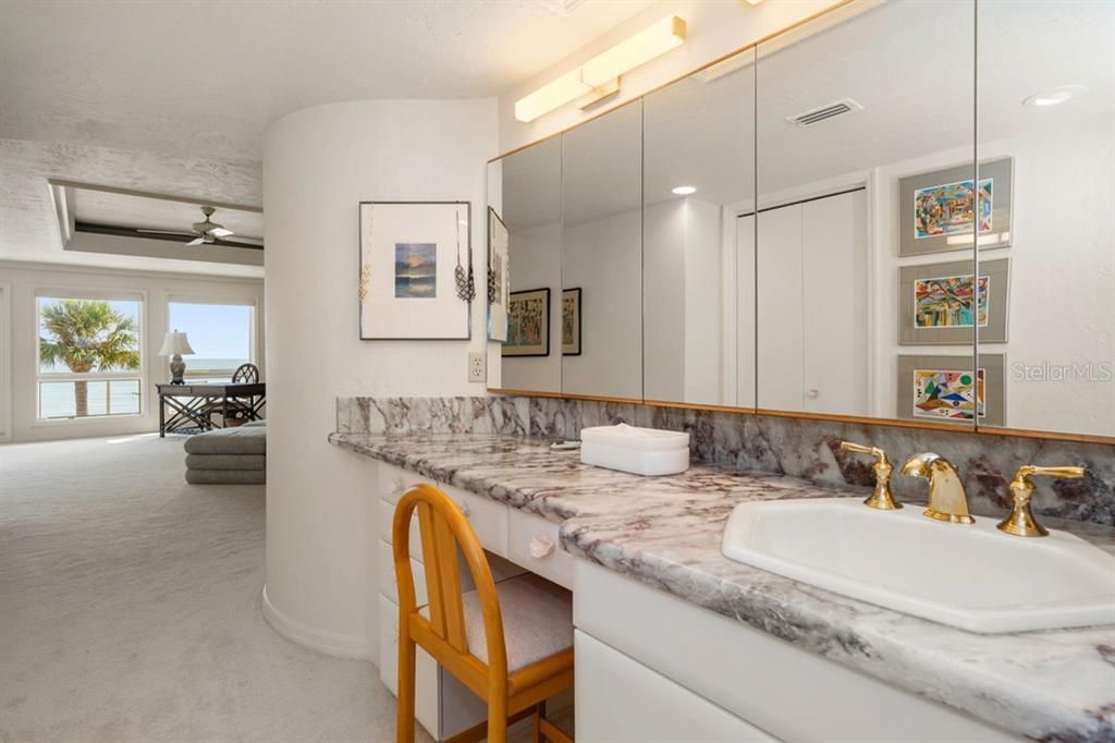 En Venta: $6,250,000 (3 camas, 4 baños, 4389 Pies cuadrados)