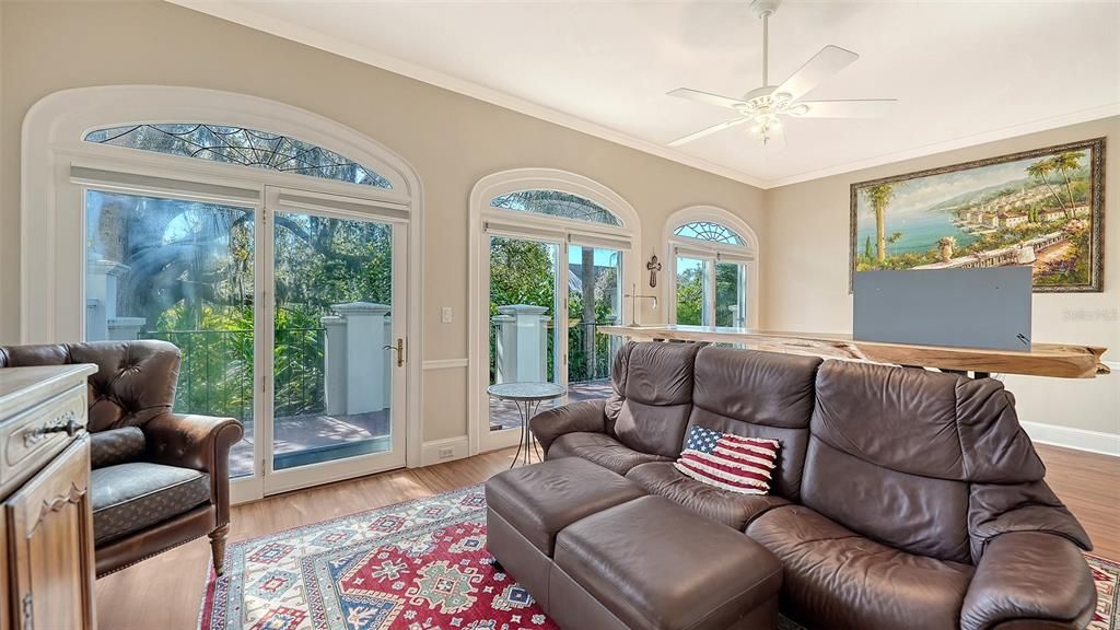 На продажу: $655,000 (2 спален, 2 ванн, 1890 Квадратных фут)