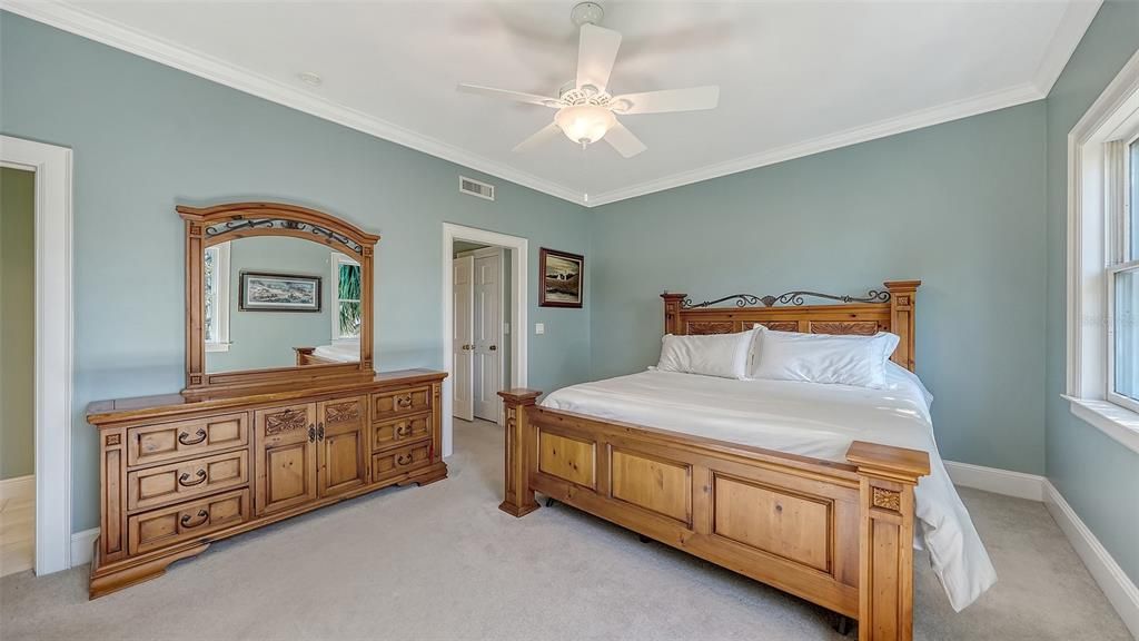 На продажу: $655,000 (2 спален, 2 ванн, 1890 Квадратных фут)