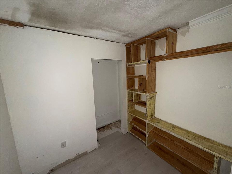 En Venta: $385,999 (5 camas, 4 baños, 4080 Pies cuadrados)