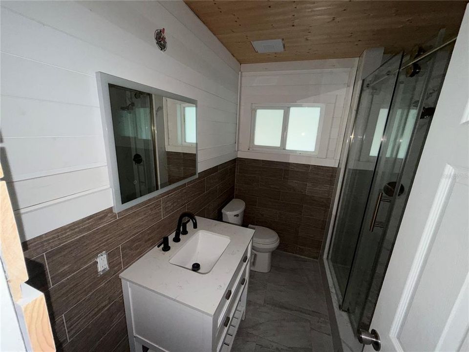 En Venta: $385,999 (5 camas, 4 baños, 4080 Pies cuadrados)