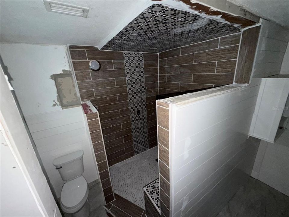 En Venta: $385,999 (5 camas, 4 baños, 4080 Pies cuadrados)
