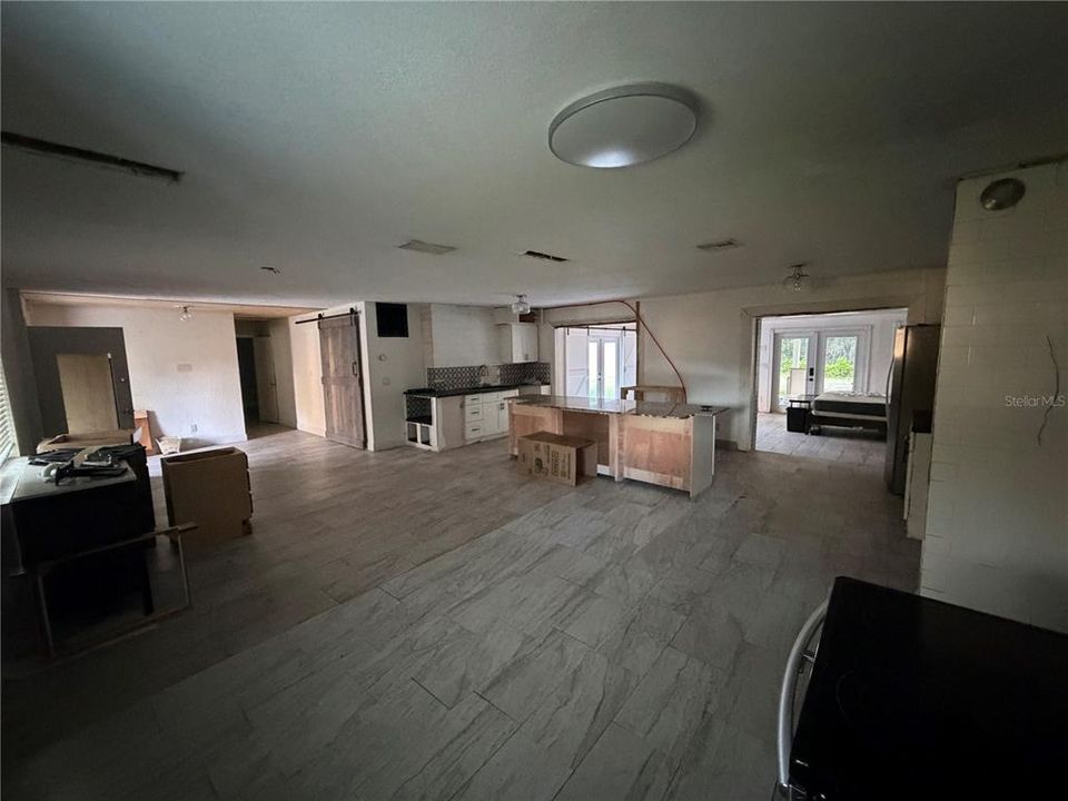 En Venta: $385,999 (5 camas, 4 baños, 4080 Pies cuadrados)