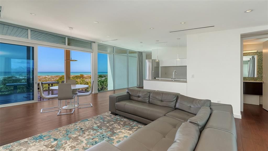 En Venta: $13,950,000 (5 camas, 5 baños, 4751 Pies cuadrados)