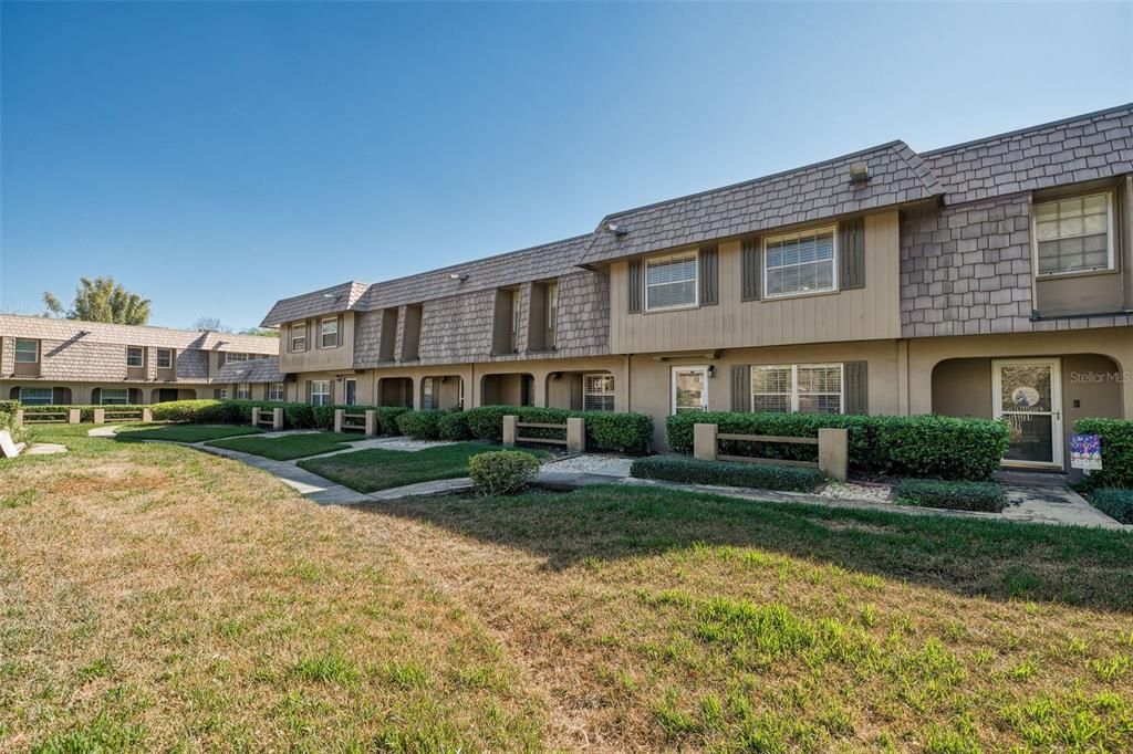 For Sale: $359,000 (2 beds, 1 baths, 1235 Square Feet)