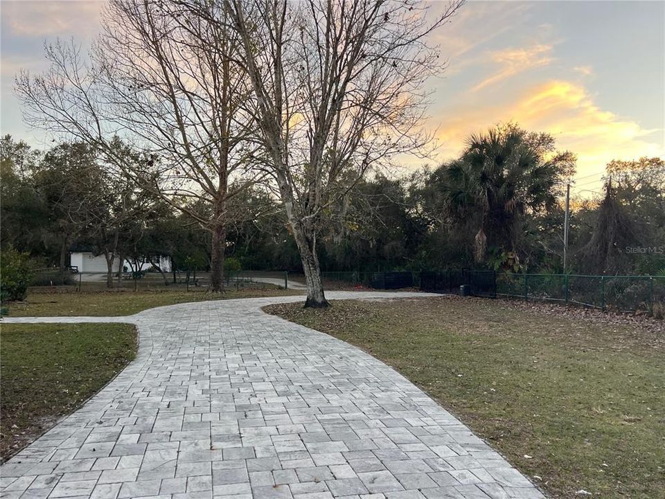 For Sale: $1,550,000 (6 beds, 4 baths, 5475 Square Feet)