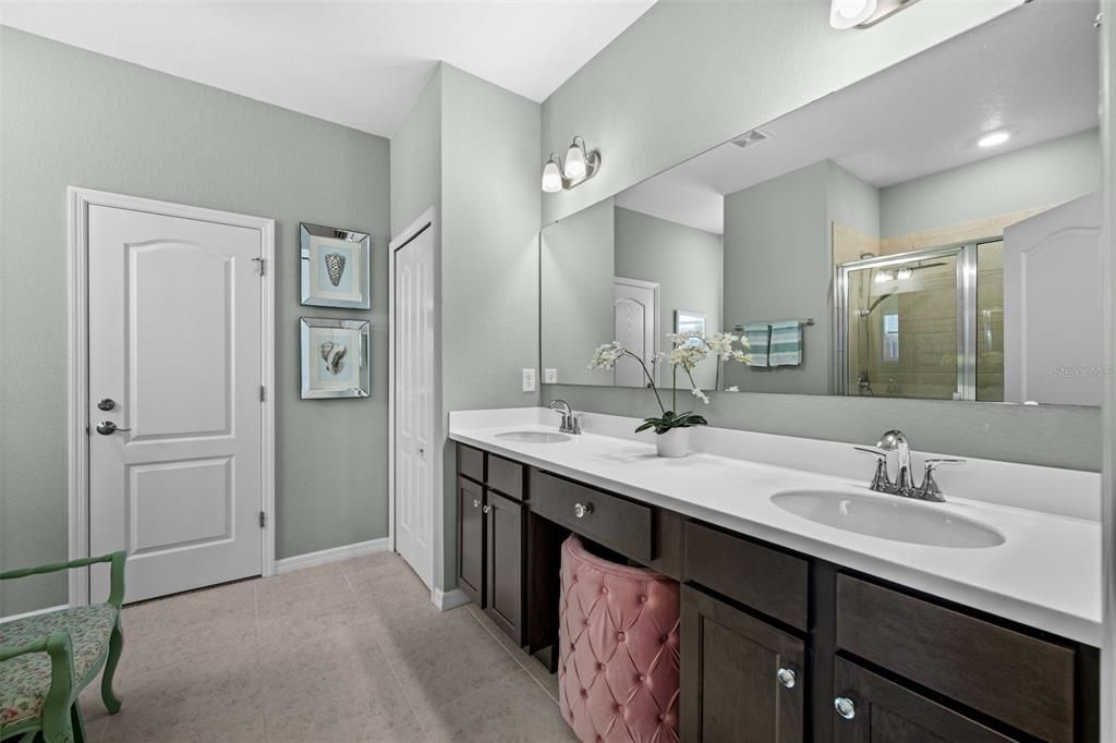 Active With Contract: $515,000 (3 beds, 2 baths, 2067 Square Feet)