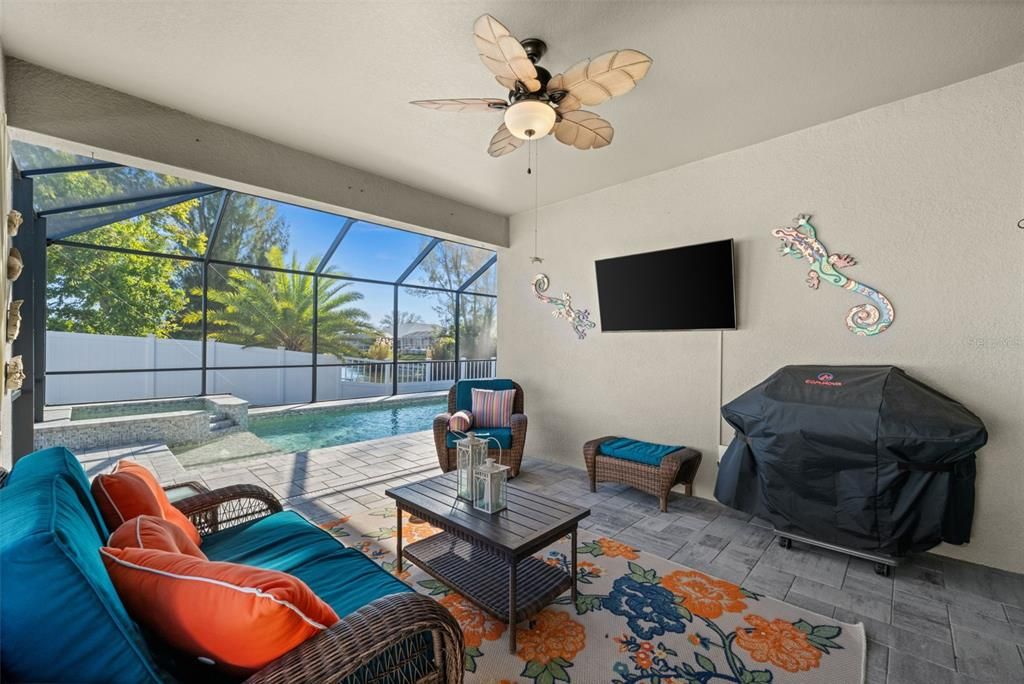 Active With Contract: $515,000 (3 beds, 2 baths, 2067 Square Feet)