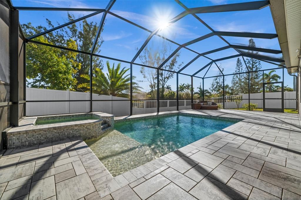 Active With Contract: $515,000 (3 beds, 2 baths, 2067 Square Feet)