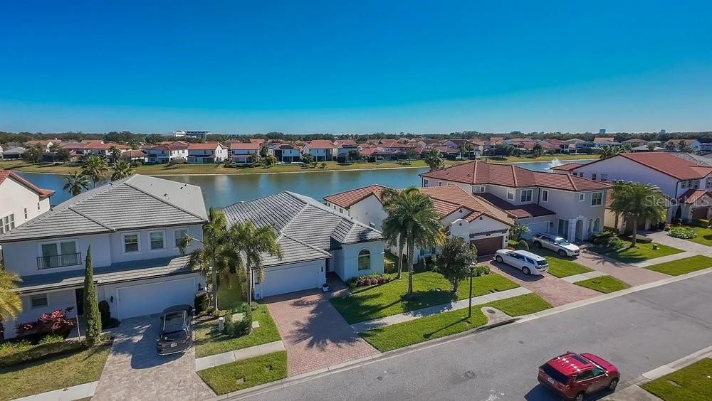 For Sale: $965,000 (4 beds, 2 baths, 2390 Square Feet)