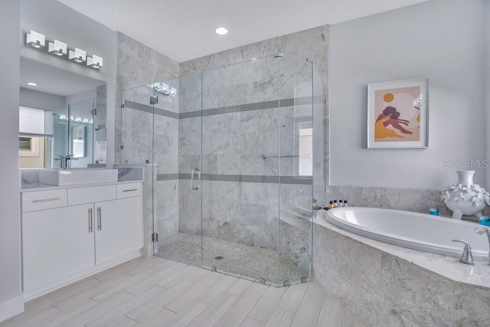 For Sale: $965,000 (4 beds, 2 baths, 2390 Square Feet)