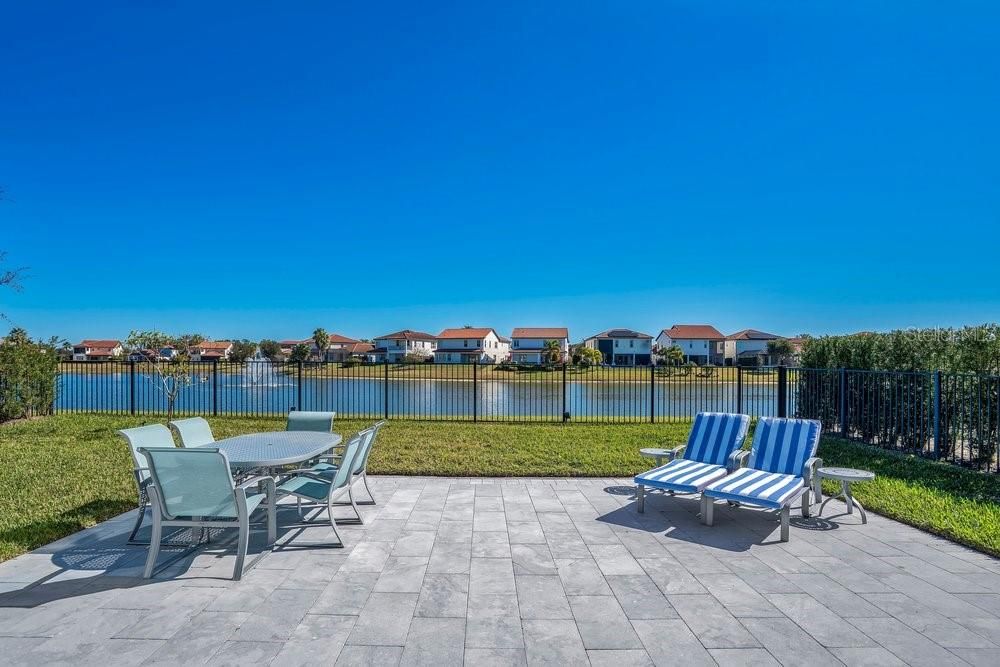 For Sale: $965,000 (4 beds, 2 baths, 2390 Square Feet)