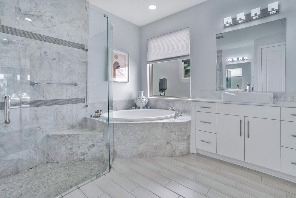 For Sale: $965,000 (4 beds, 2 baths, 2390 Square Feet)