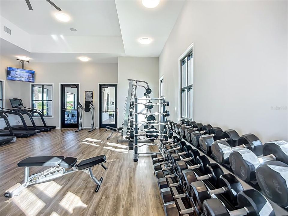 For Rent: $3,006 (3 beds, 2 baths, 1971 Square Feet)