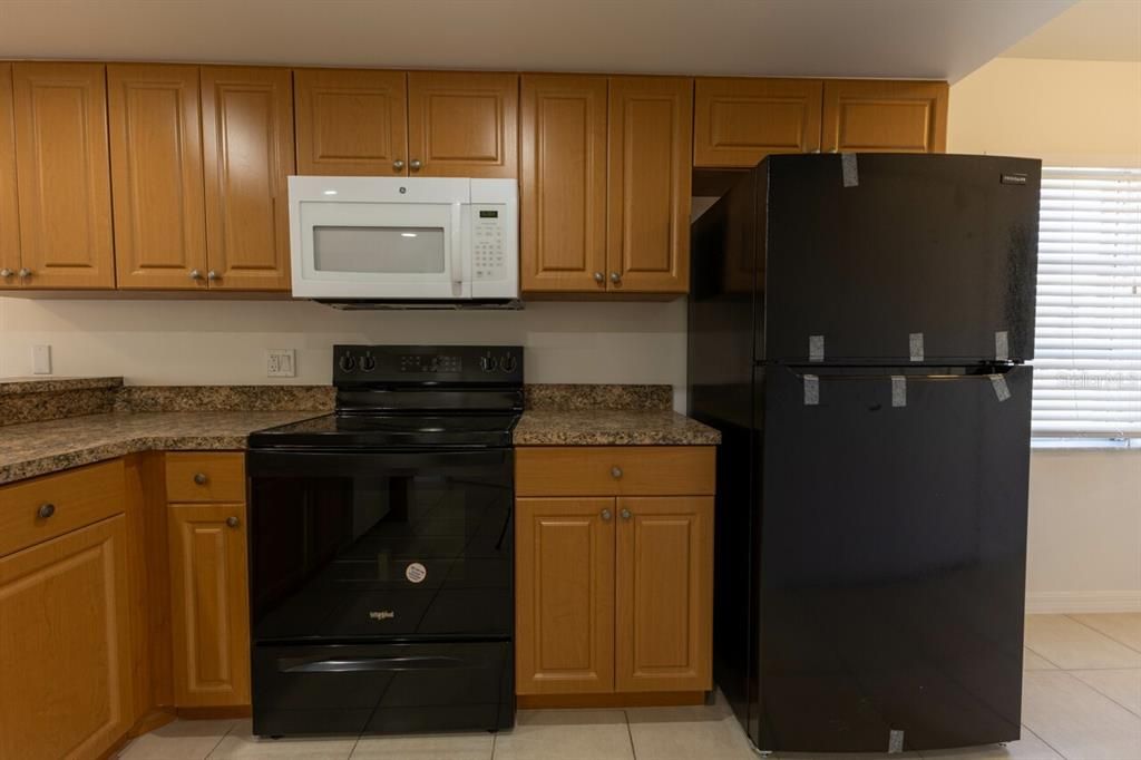 Active With Contract: $119,900 (2 beds, 2 baths, 1092 Square Feet)
