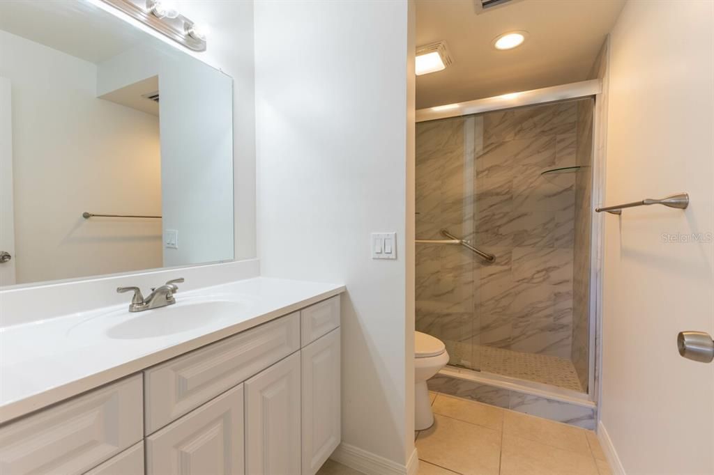 Active With Contract: $119,900 (2 beds, 2 baths, 1092 Square Feet)