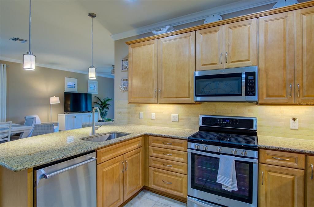 For Rent: $2,500 (2 beds, 2 baths, 1549 Square Feet)