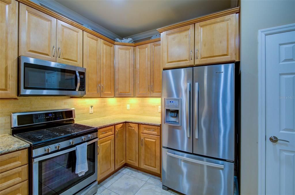 For Rent: $2,500 (2 beds, 2 baths, 1549 Square Feet)