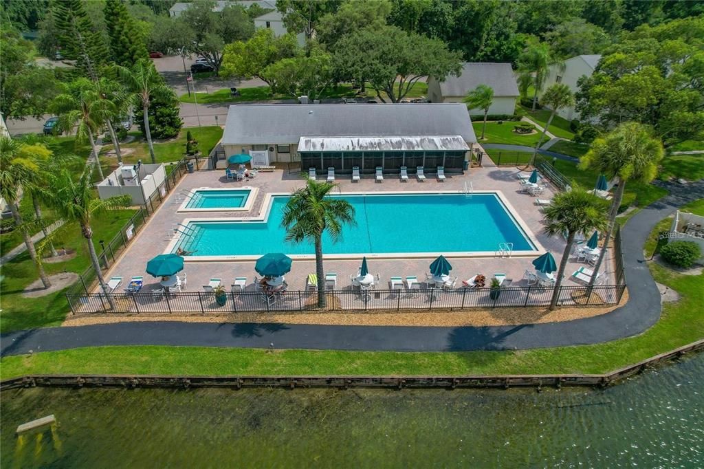 For Rent: $1,600 (2 beds, 2 baths, 979 Square Feet)