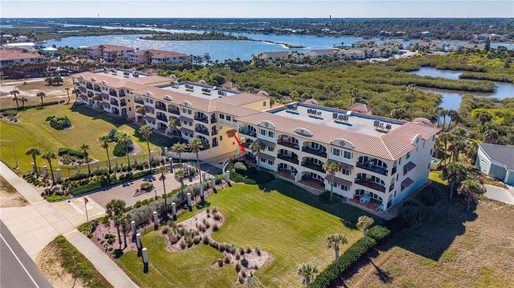 Active With Contract: $719,000 (3 beds, 3 baths, 1919 Square Feet)