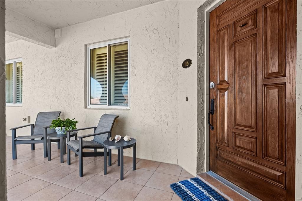 Active With Contract: $719,000 (3 beds, 3 baths, 1919 Square Feet)