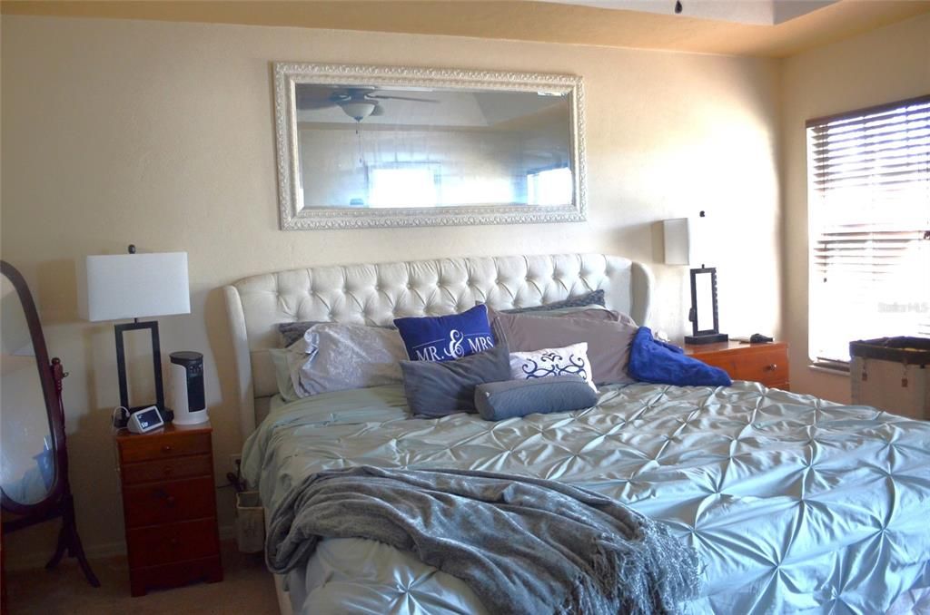 For Sale: $349,500 (3 beds, 2 baths, 1972 Square Feet)