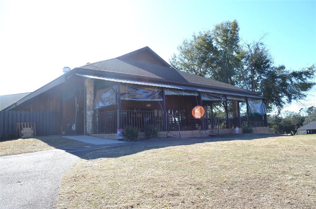 For Sale: $349,500 (3 beds, 2 baths, 1972 Square Feet)