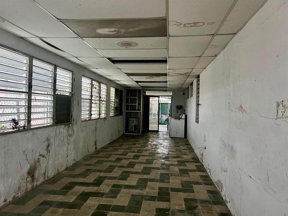 Activo con contrato: $150,000 (4 camas, 2 baños, 2881.01 Pies cuadrados)