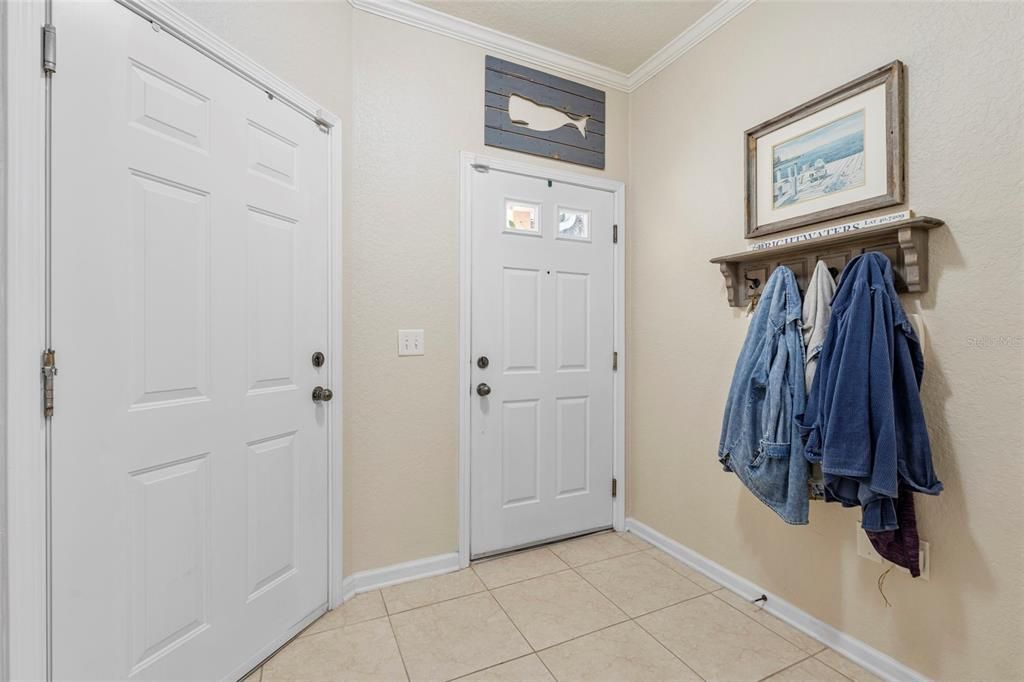 На продажу: $284,000 (3 спален, 2 ванн, 1594 Квадратных фут)