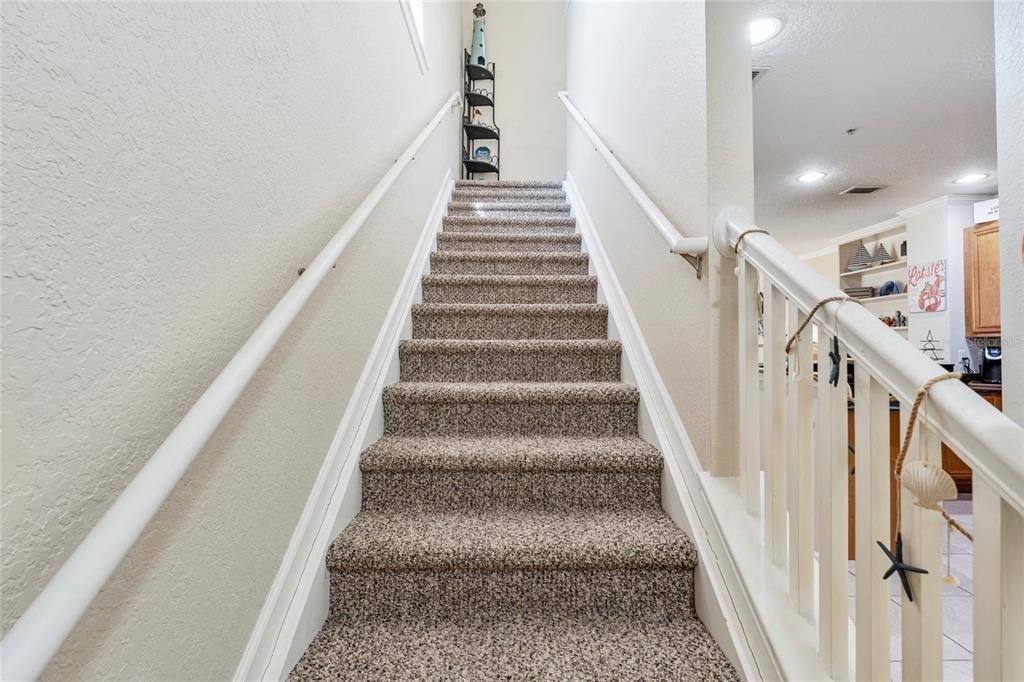 На продажу: $284,000 (3 спален, 2 ванн, 1594 Квадратных фут)