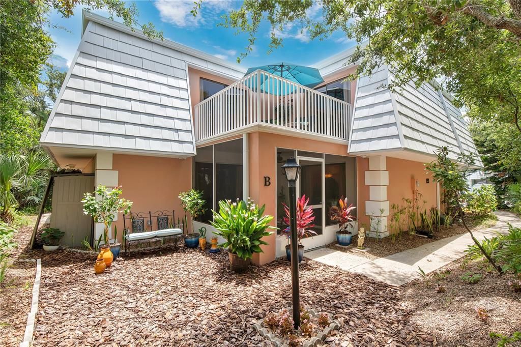 For Sale: $349,500 (2 beds, 2 baths, 1188 Square Feet)