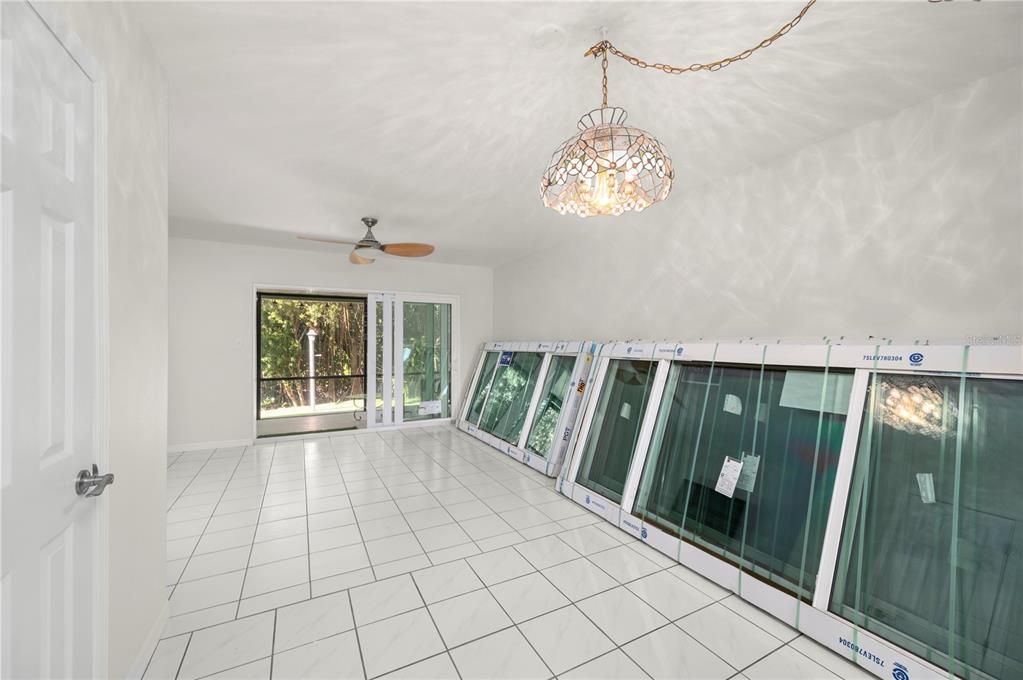 Activo con contrato: $149,900 (2 camas, 1 baños, 999 Pies cuadrados)