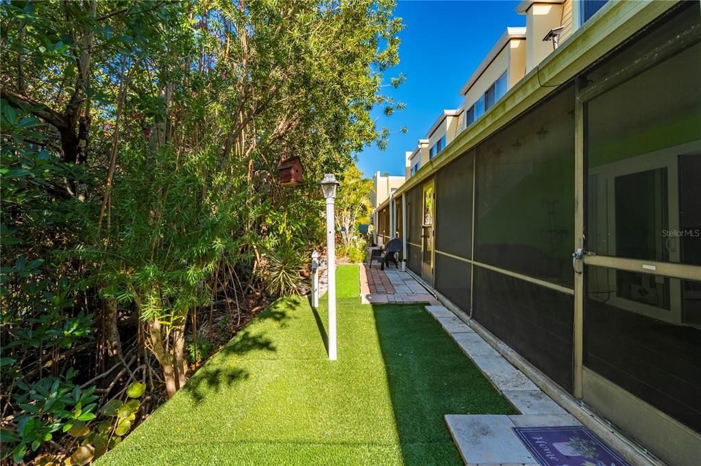 Activo con contrato: $149,900 (2 camas, 1 baños, 999 Pies cuadrados)